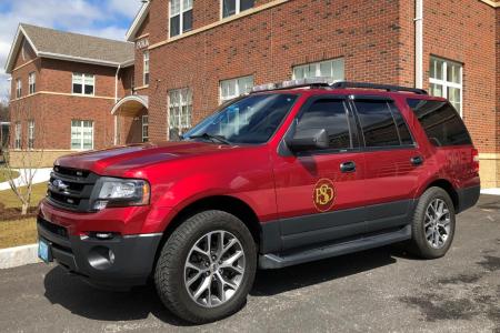 Car 27 2017 Ford Expedition